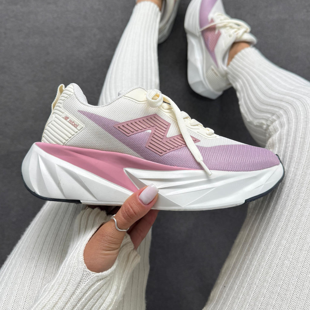 Tênis New Balance FuelCell Rebel Prime – Off White/Rosê