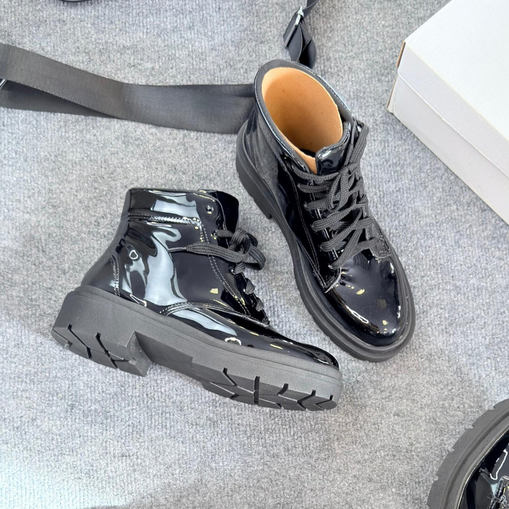 Bota Vinil Flatform – Preto