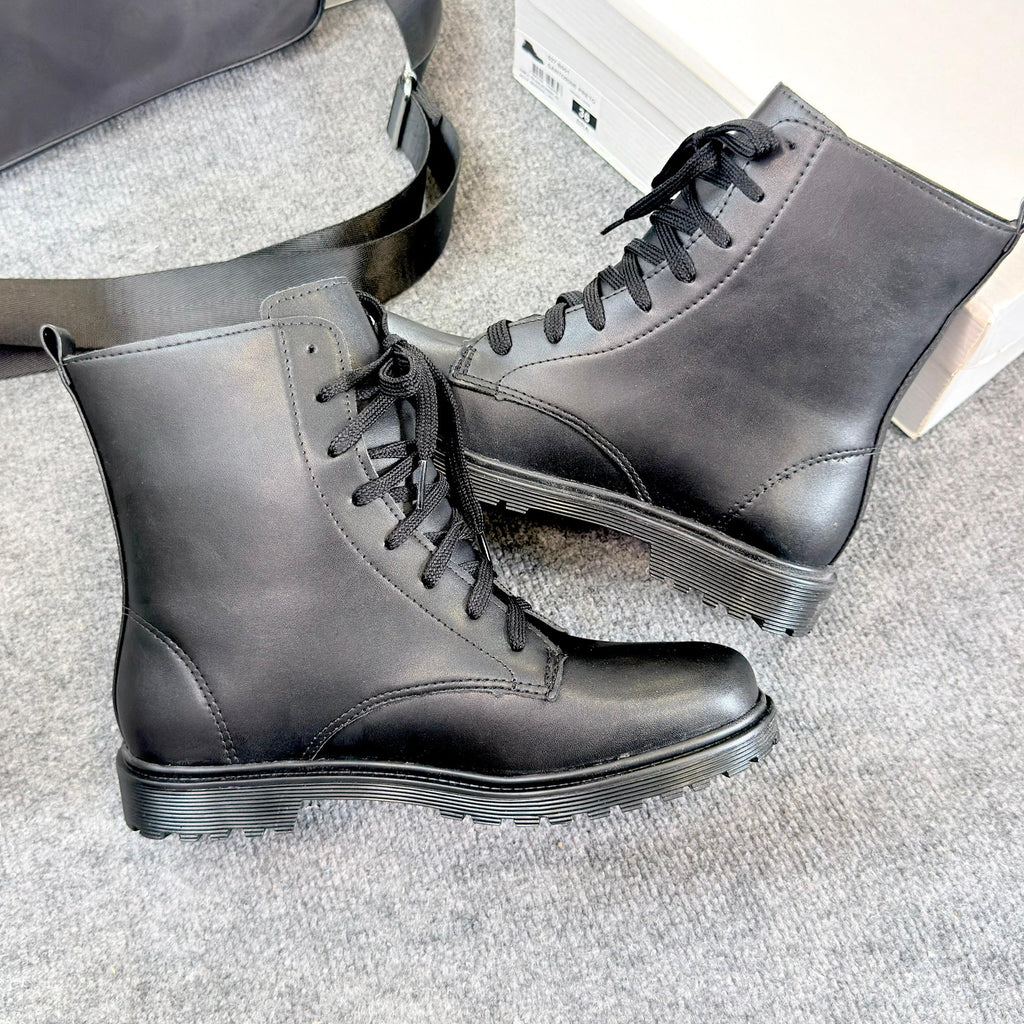 Bota Cano Baixo – Preto