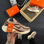 Tênis Nike ZoomX Meia Knit – Bege/Marrom 🤎✨🏃♂️