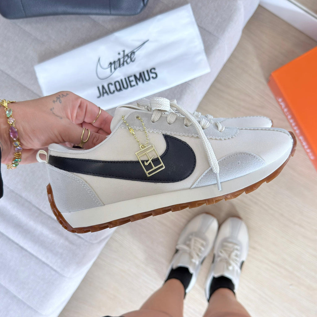 Nike Jacquemus Moon Shoe – Off/Preto