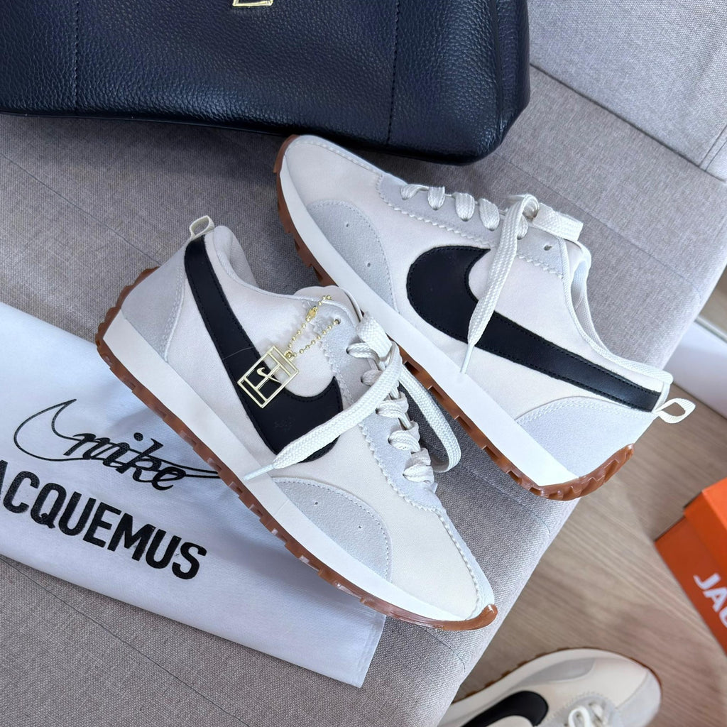 Nike Jacquemus Moon Shoe – Off/Preto
