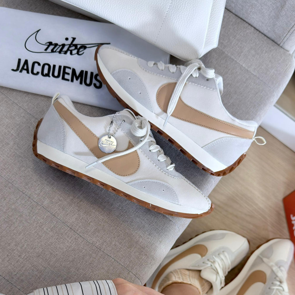 Nike x Jacquemus Alabaster – Off/Palha