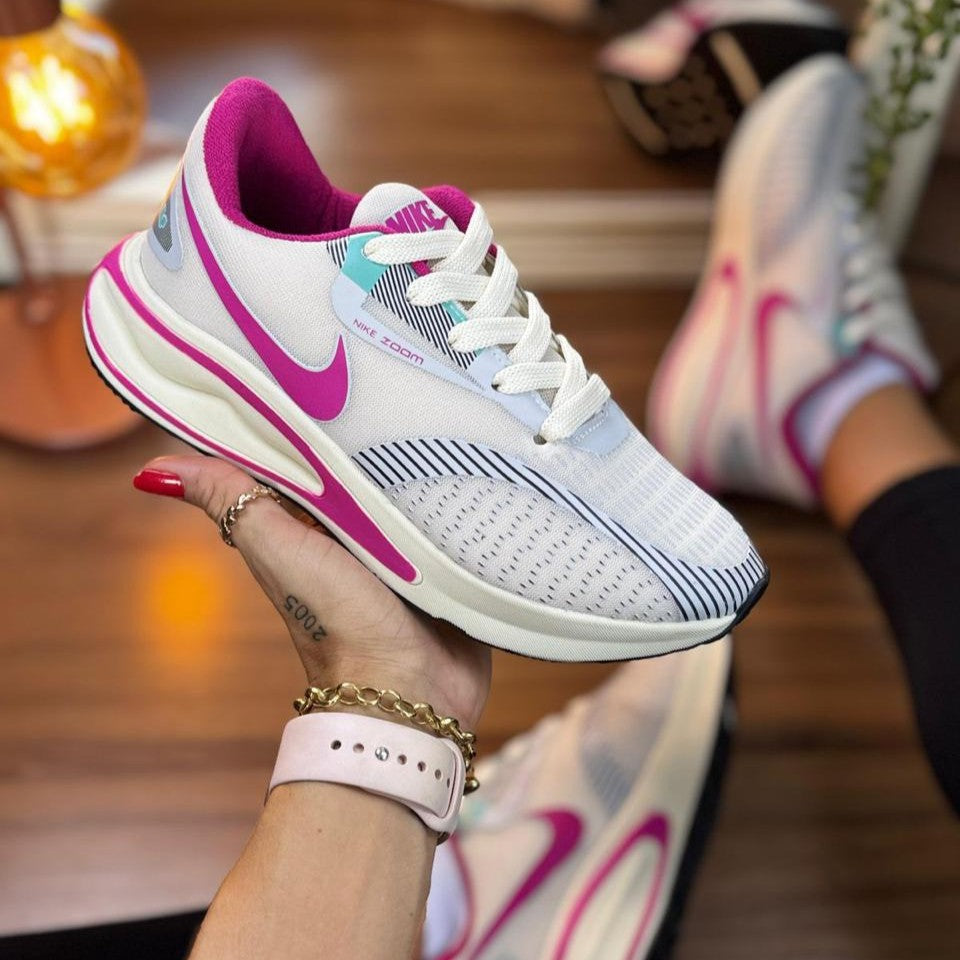 Tênis Nike Zoom Journey Branco/Rosa