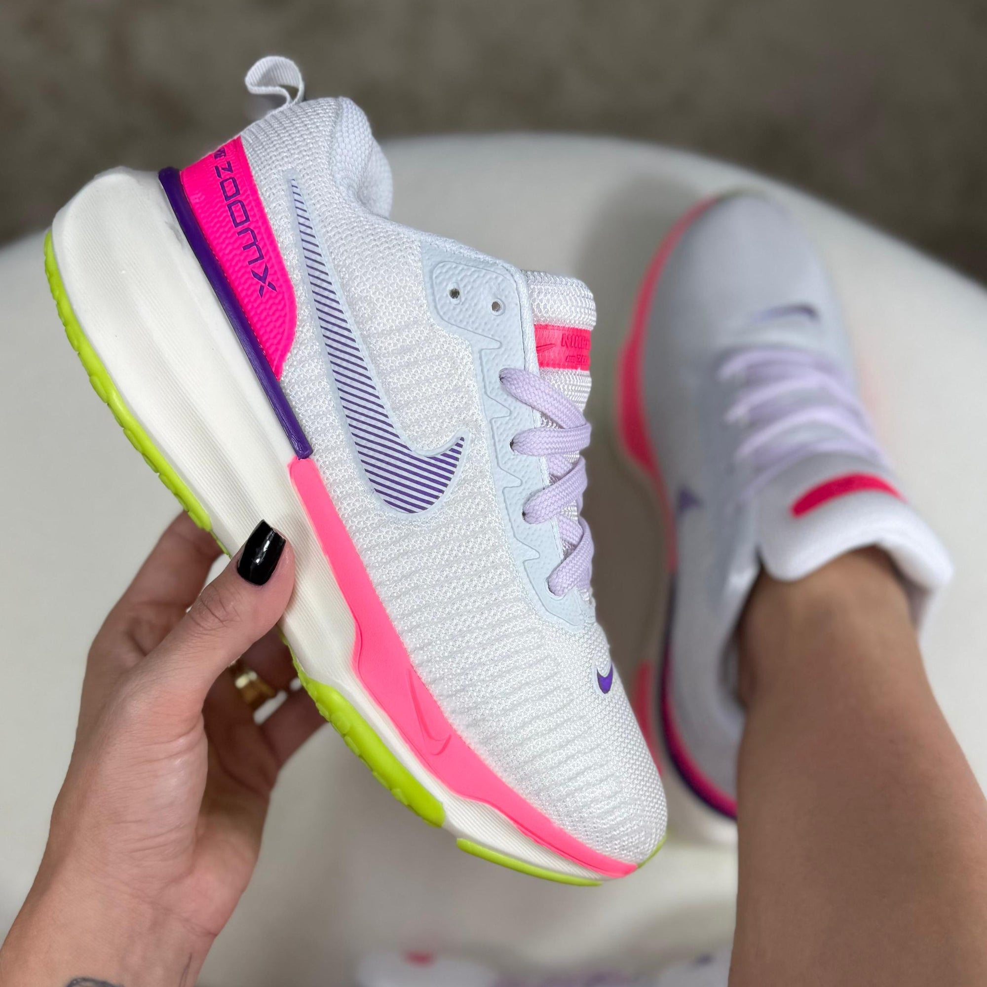 NIKE ZOOM X