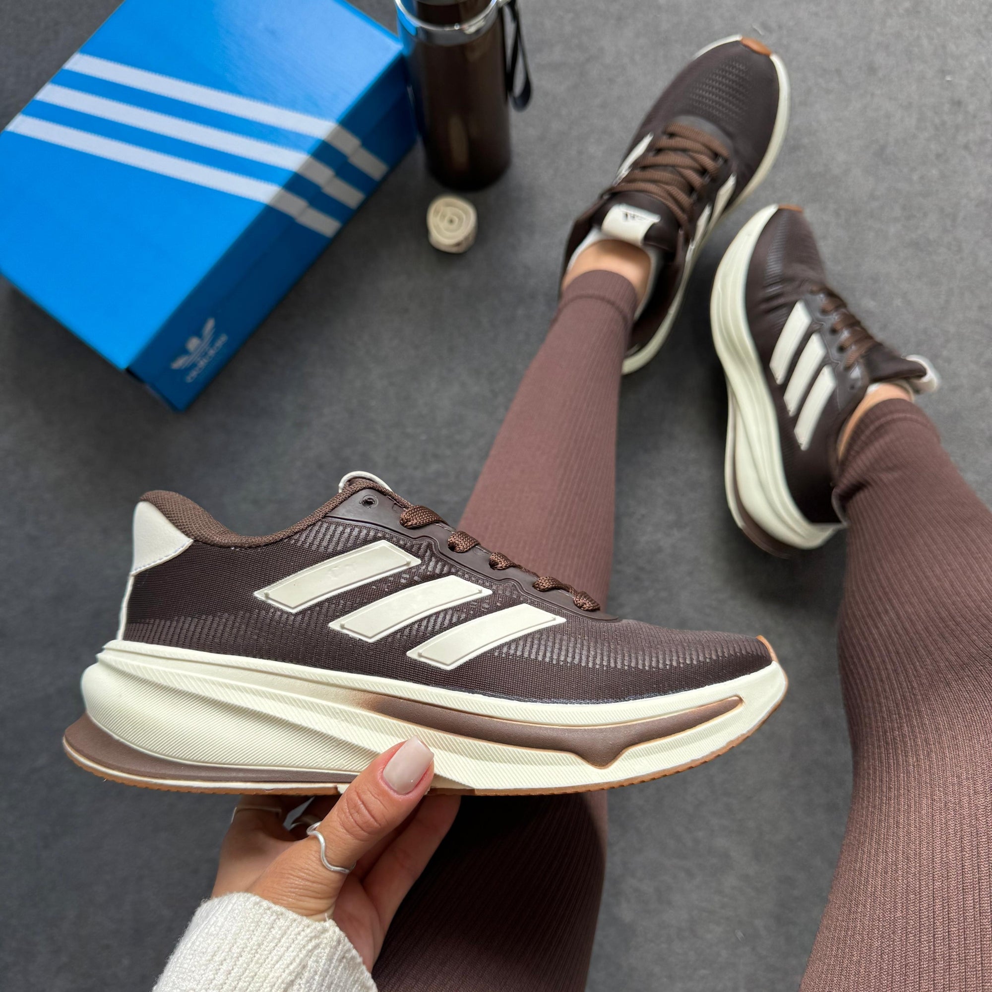 Tênis Adidas Supernova – Café