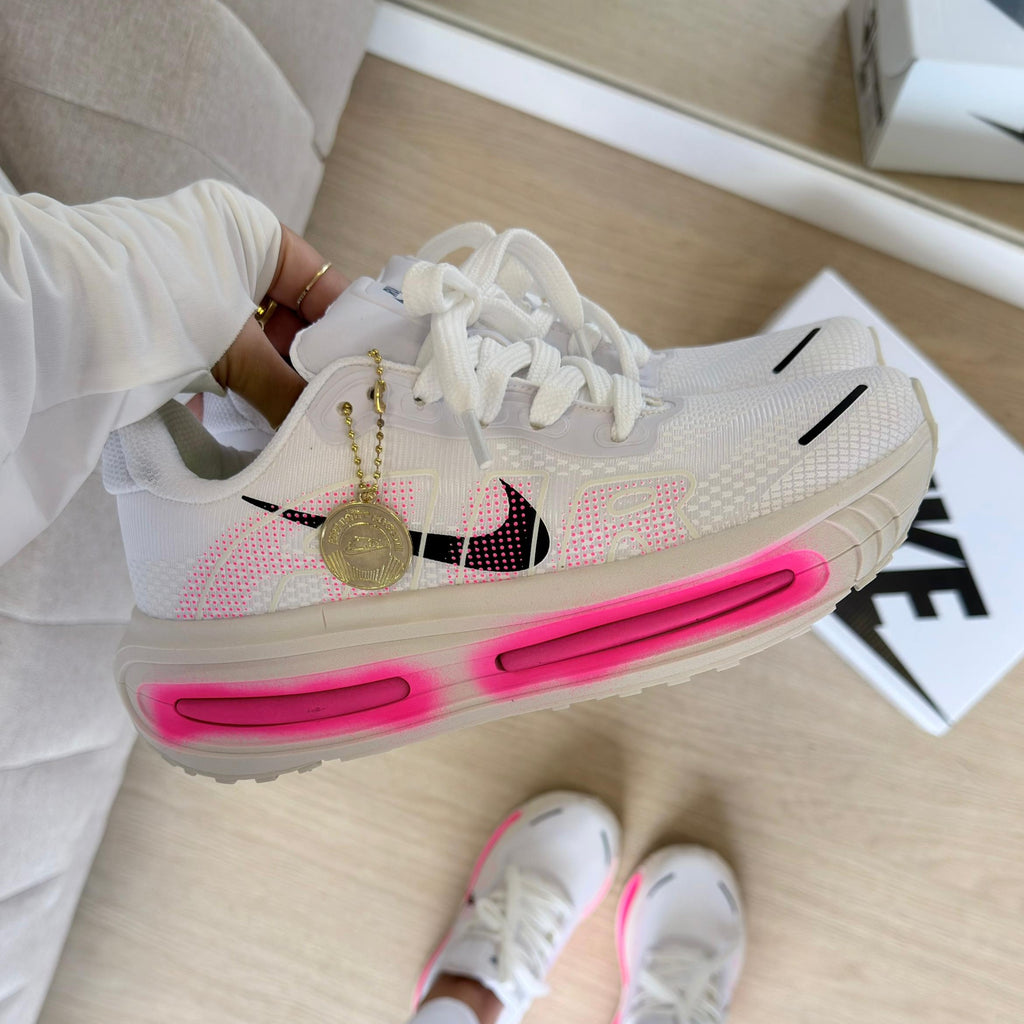 Tênis Nike Air Vomero Premium Branco/Pink