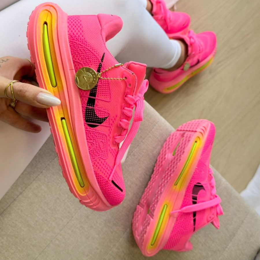 Tênis Nike Air Vomero Premium Pink