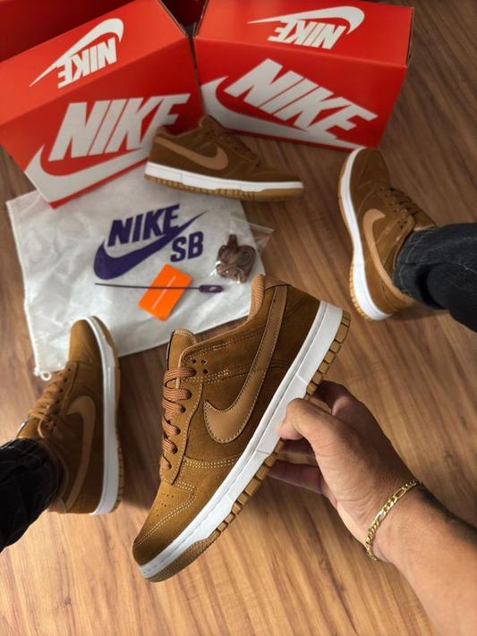 DUNK camurça camelo