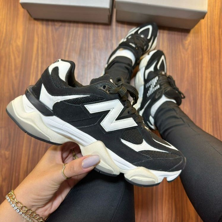 Tênis New Balance 9060 Couro - Preto/Branco