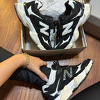 Tênis New Balance 9060 Couro - Preto/Branco